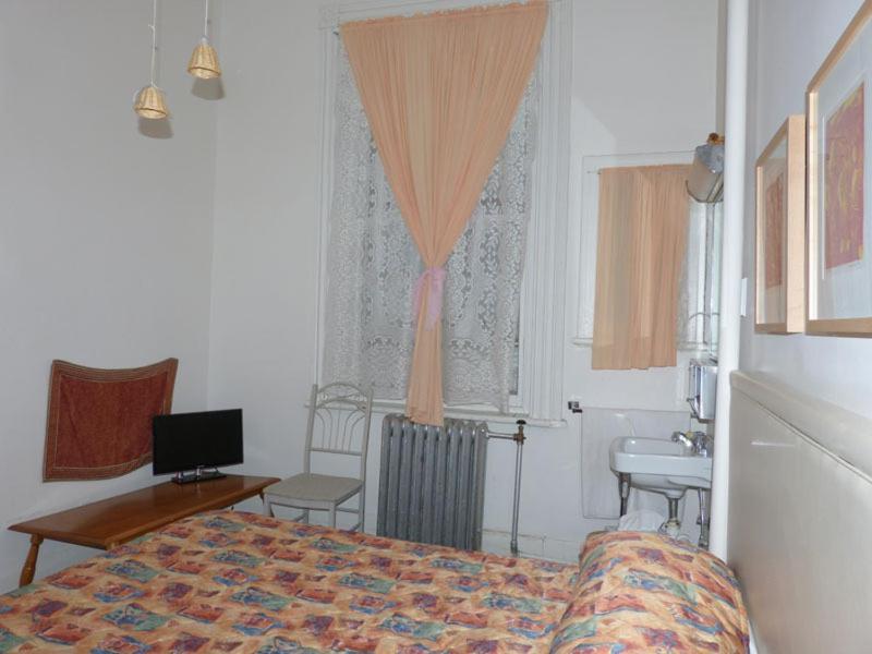 Bienvenue B&B Montreal Bilik gambar